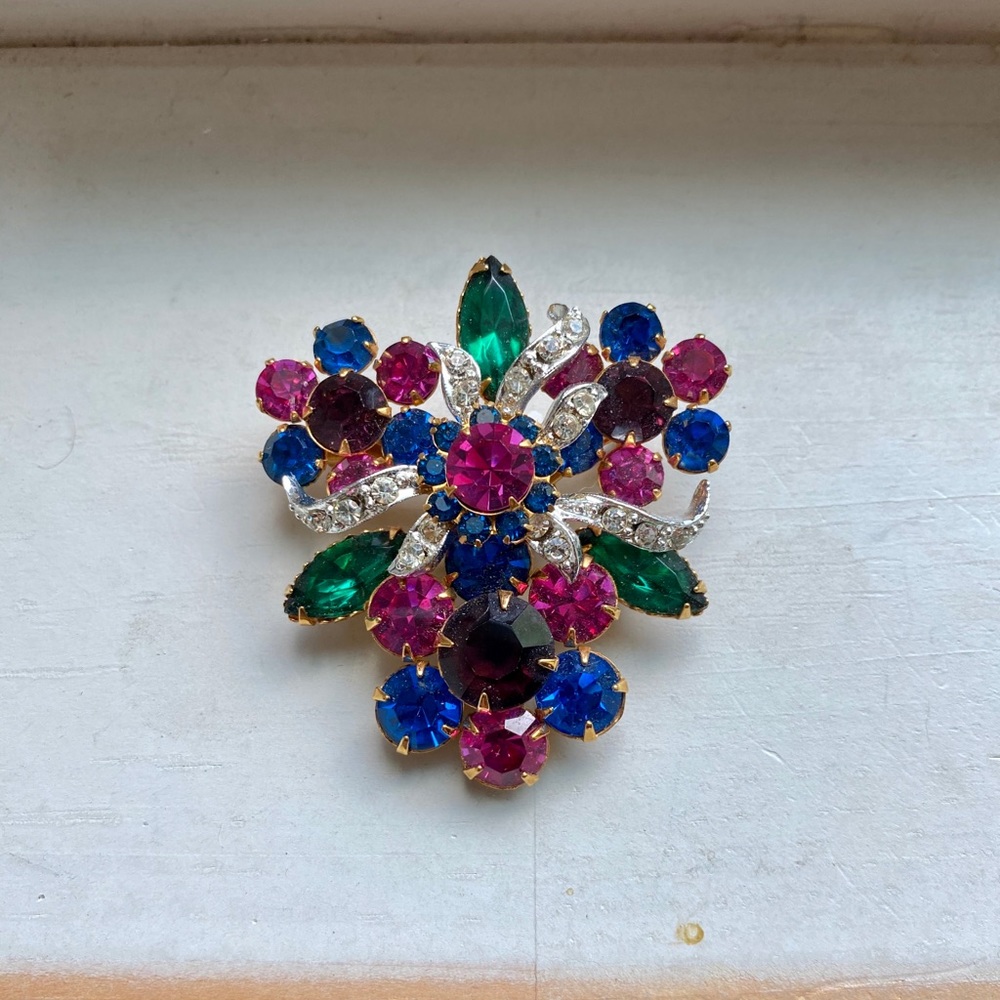 Beautiful Brooch - image 7